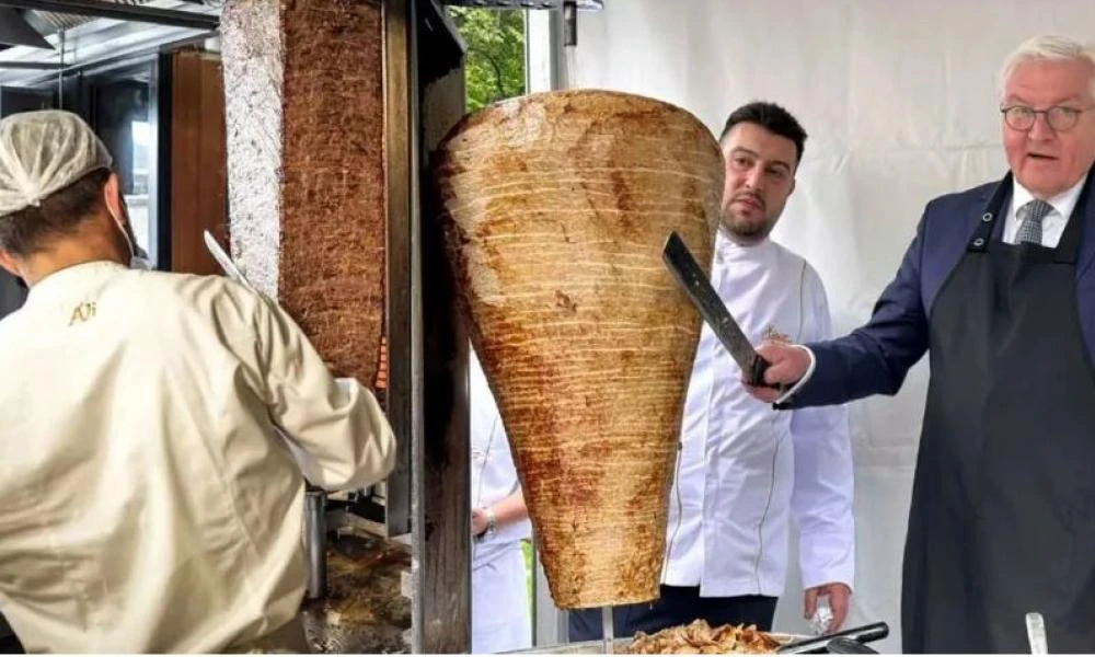 Η γερμανική διπλωματία του ντονέρ και της ... σεφταλιάς: Αντιδράσεις στην Τουρκία από το σόου και τις δηλώσεις Στάινμπεργκ (Βίντεο)